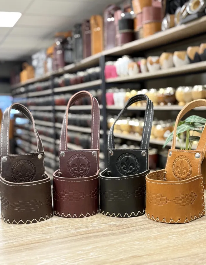 Porta mate 100% cuero 