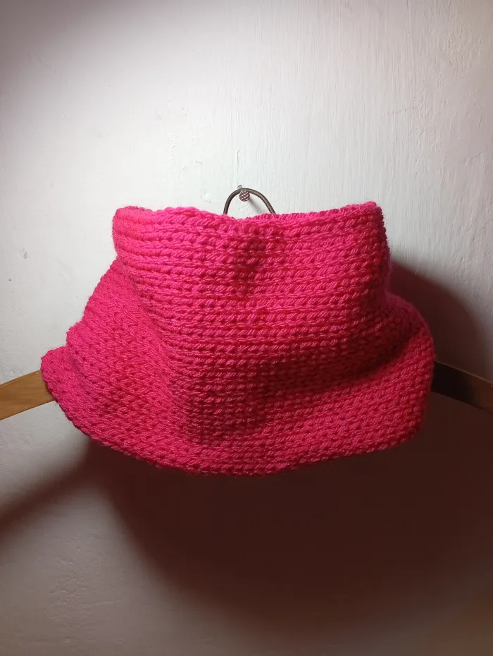 Cuello de lana fucsia 2