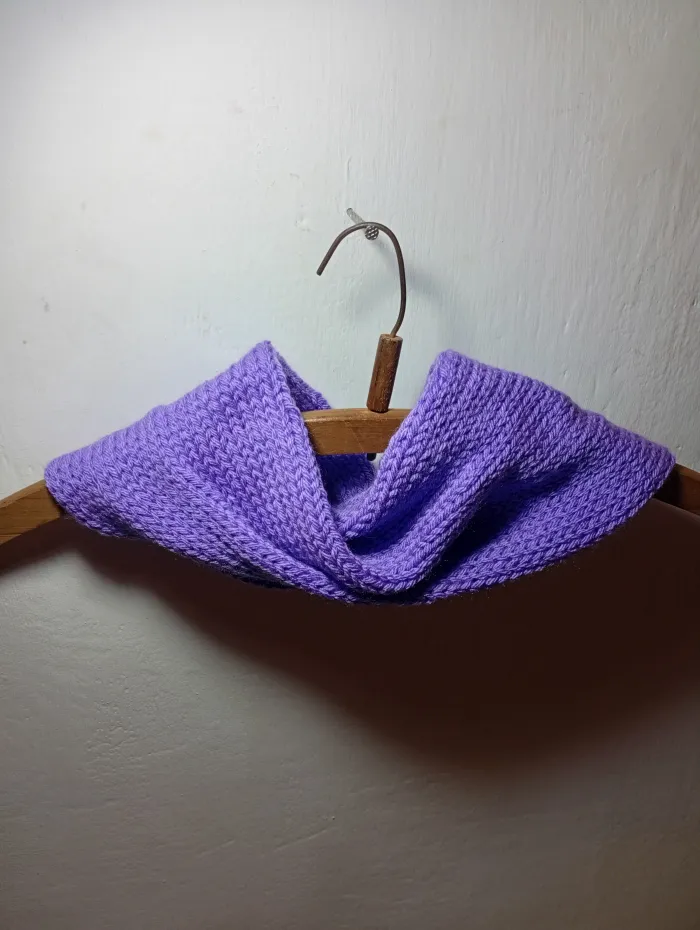 Cuello violeta