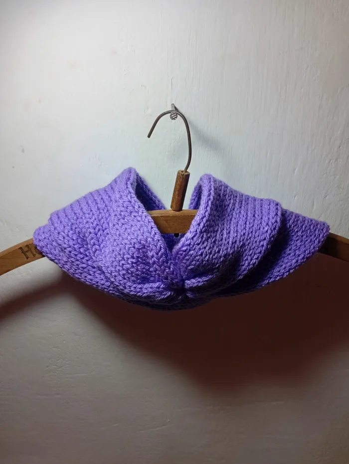 Cuello violeta 2