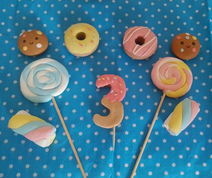 Carteles, accesorios extras  2