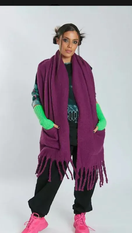 Mantón  nube con bolsillos  2
