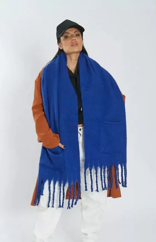 Mantón  nube con bolsillos  3
