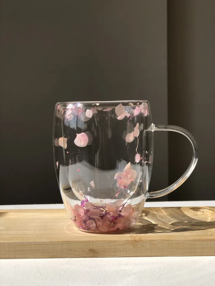 TAZA FLORES AURA LILA Y ROSA 2