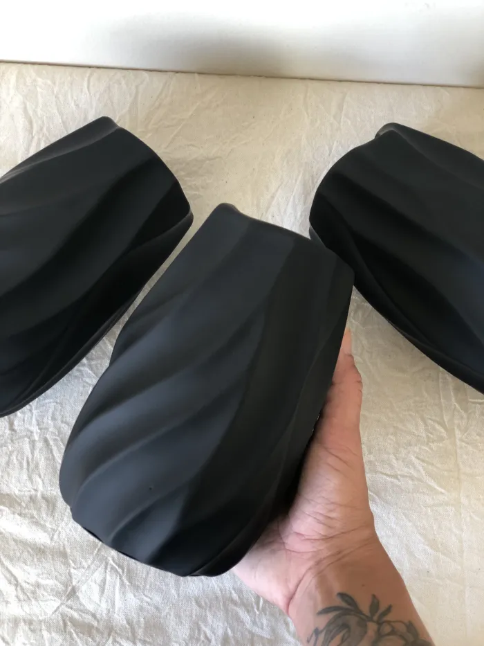 FLORERO SALEM NEGRO 2