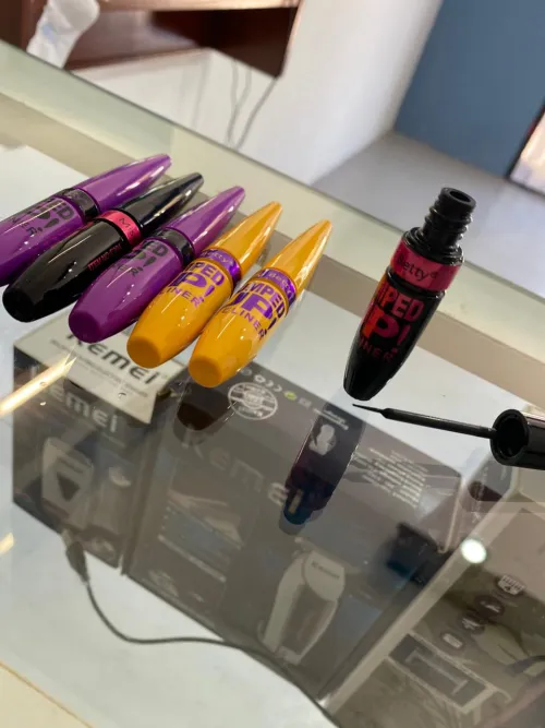 Delineador liquido de ojos