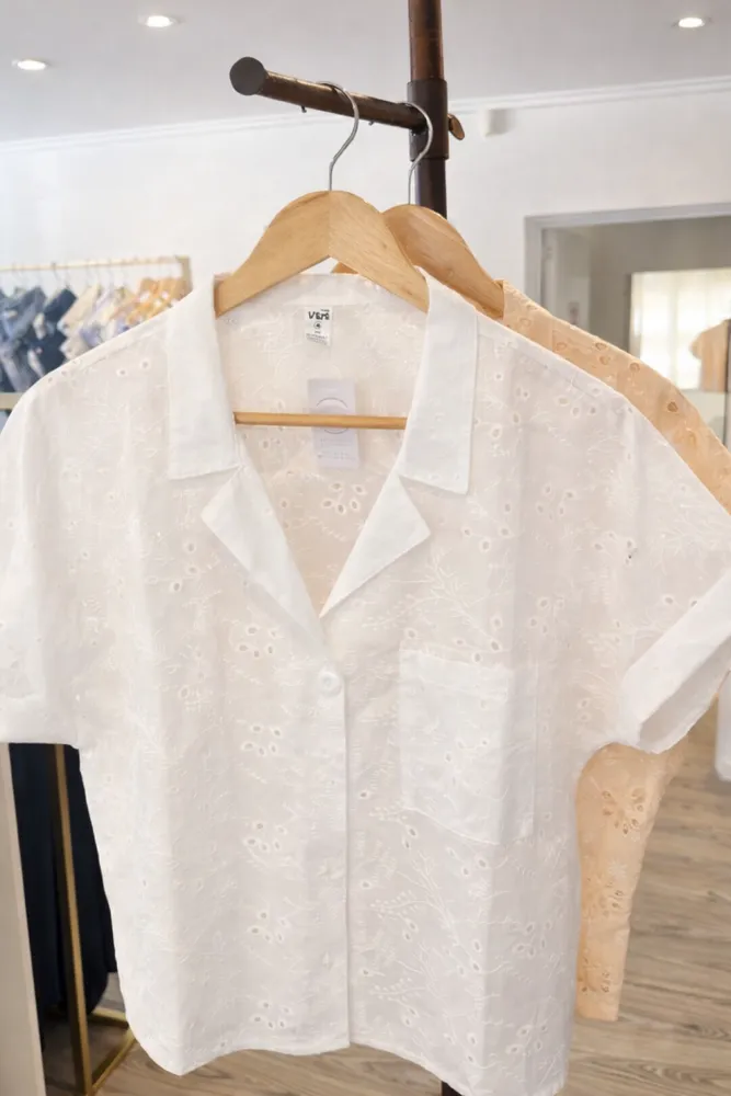Camisa calada manga corta 