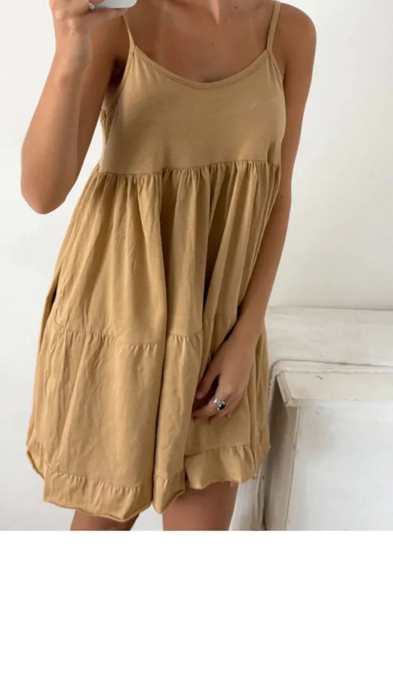 Vestido algodón, con volado y frunce  2