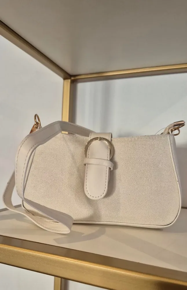 Cartera importada, correa desmontable 