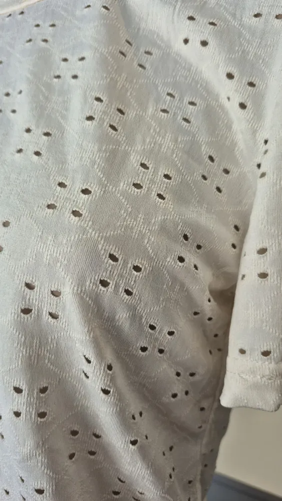 Remera calada, elastizada 2