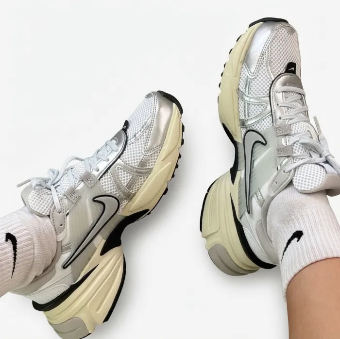 Nike V2k Run 2