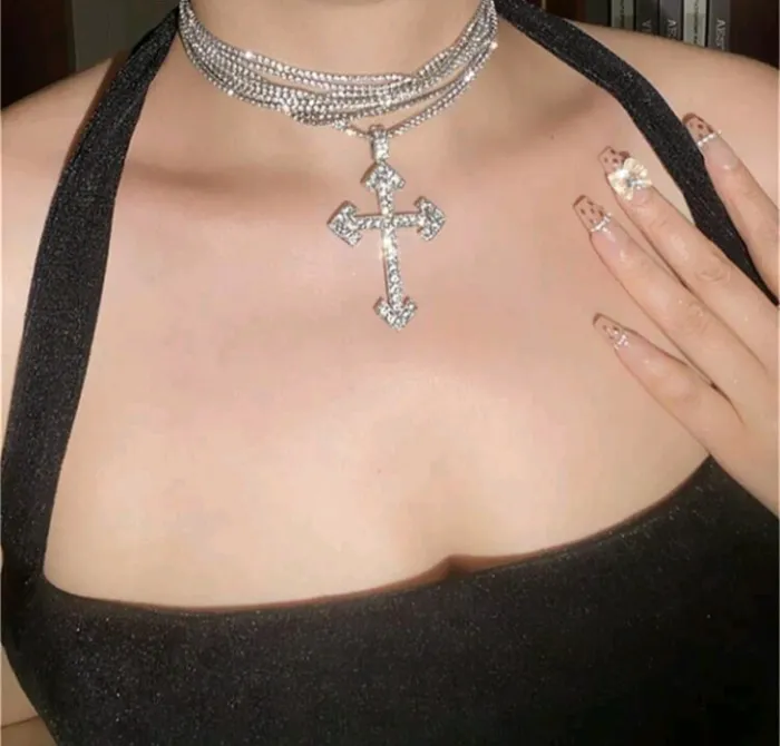 Diamond necklace 