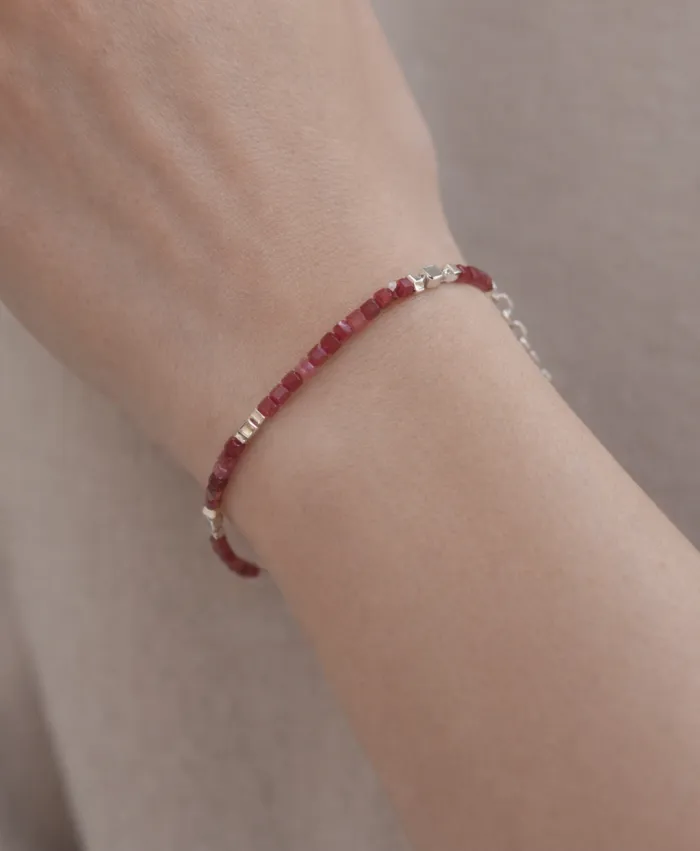 Pulsera de piedras rosa
