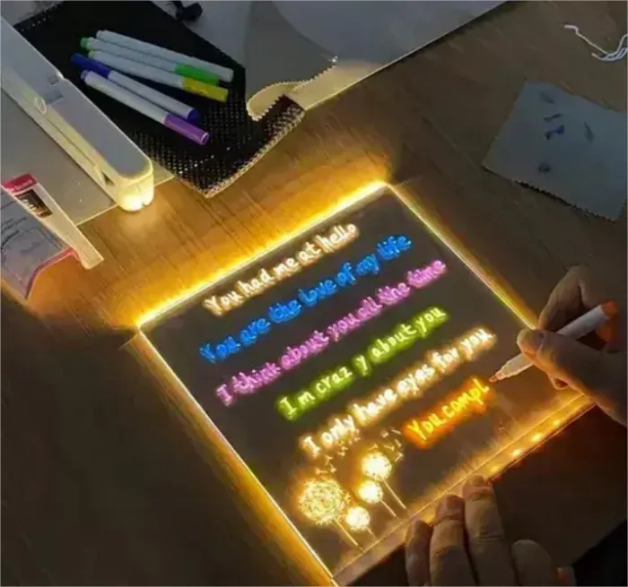 Pizarra acrílica con luz LED