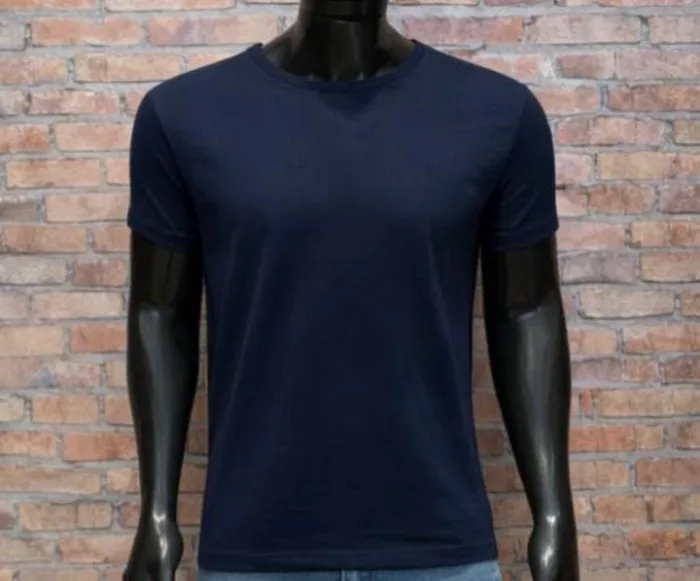 REMERA CLÁSICA AZUL MARINO