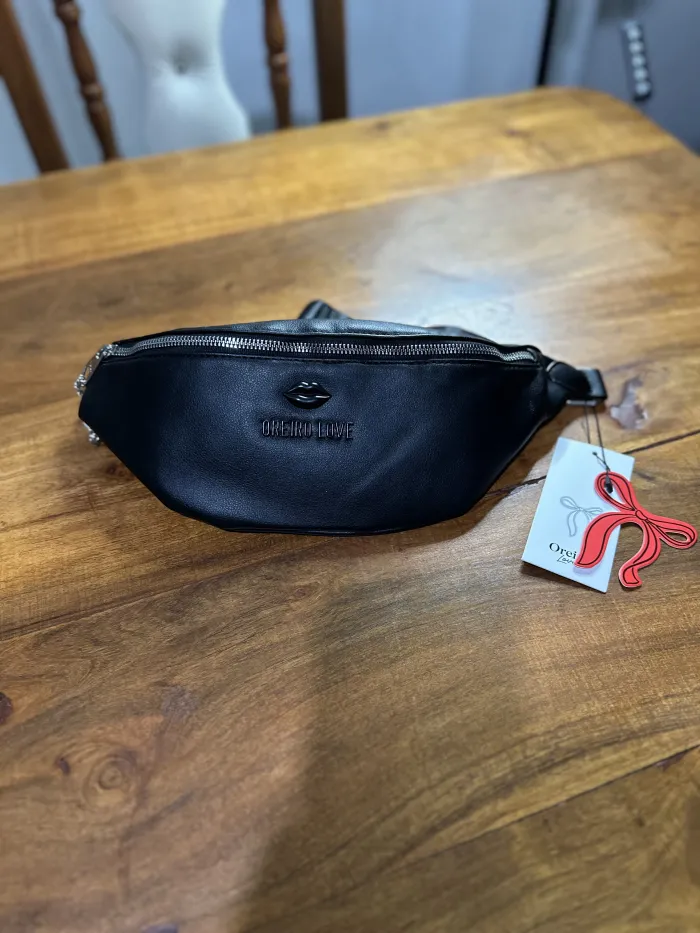 Riñoneras Oreiro Love