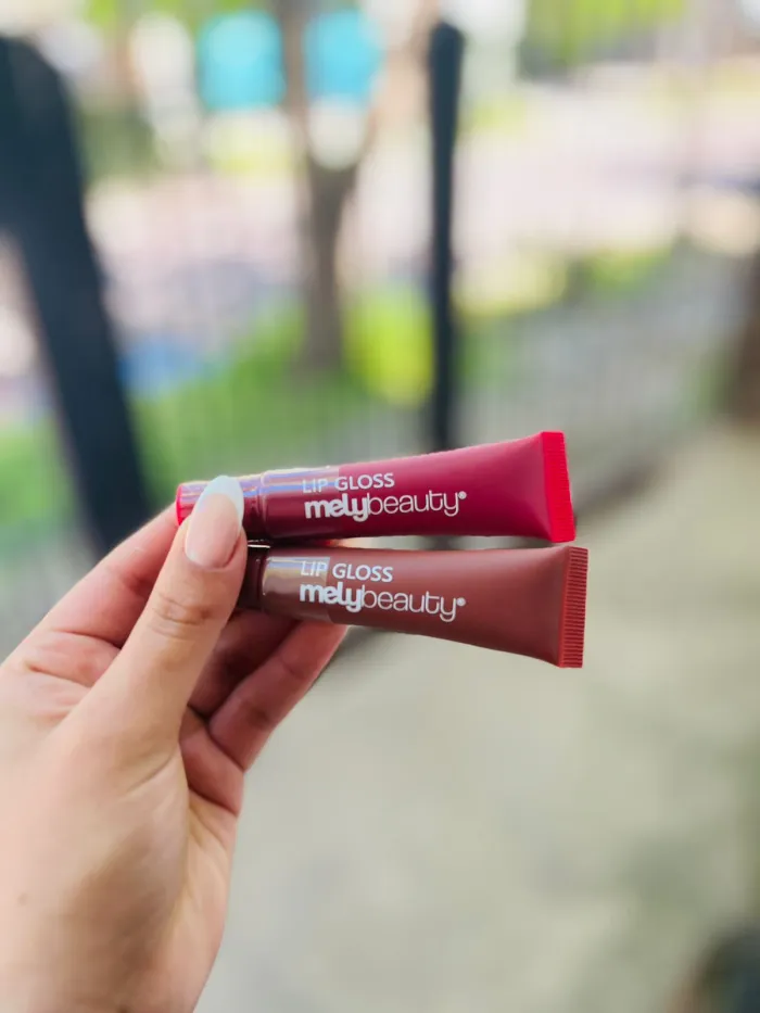 LIP GLOSS BORDÓ & MARRÓN ✨