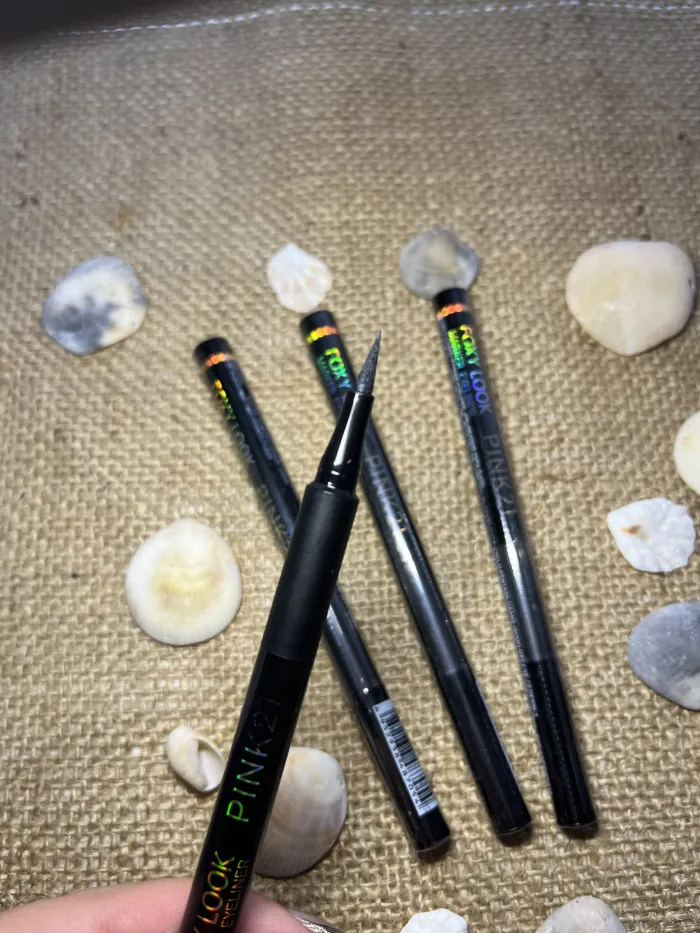 Delineador en fibra PINK 21