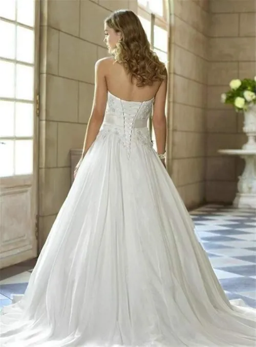 Romantic Strapless Wedding Gown 3