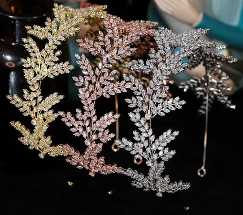 Elegant Bridal Leaf Tiara – Sparkling Crystal Head 3