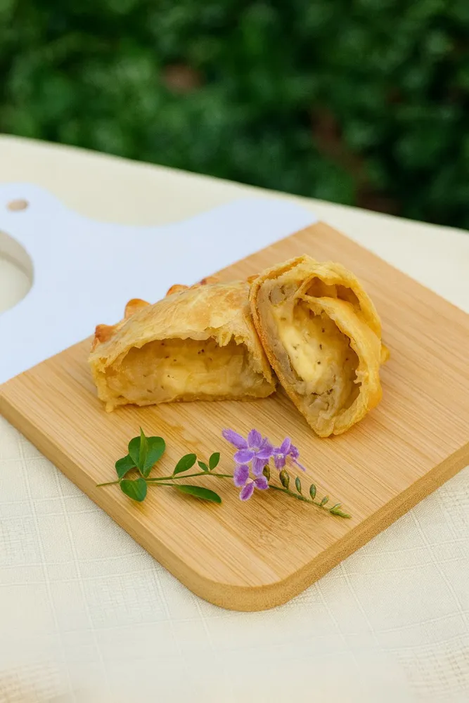 Empanada de Queso y cebolla