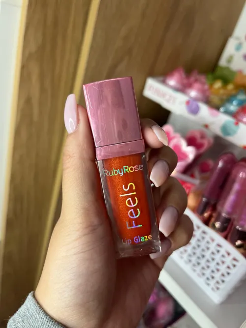 Labial líquido Ruby Rose 4