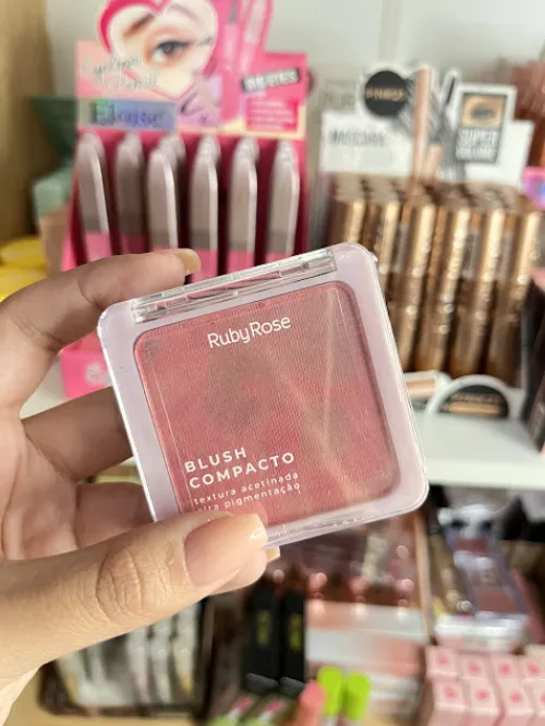 Blush compacto Ruby Rose 2