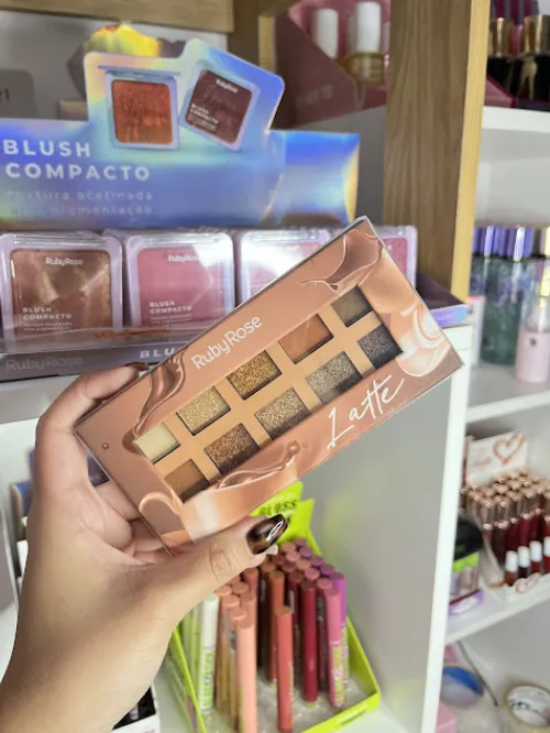 Paleta Latte Ruby Rose