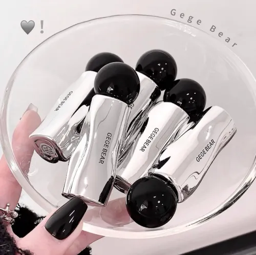 Labial velvet Gege Bear (primeros tonos)