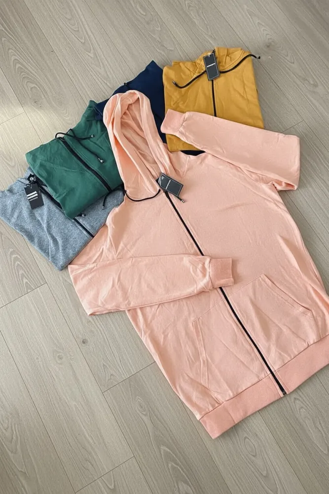 Camperas con capucha urbana 