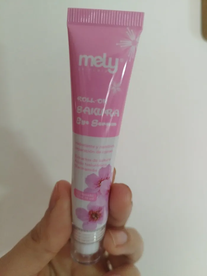 Contorno de ojos Mely Sakura 