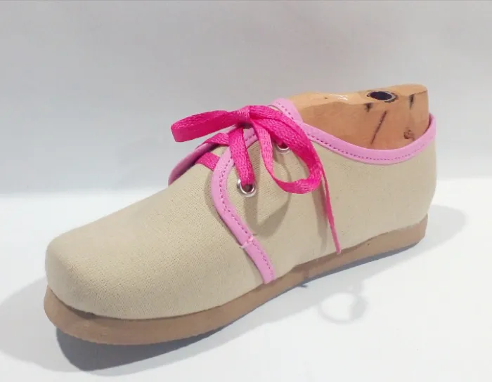 Alpargatas con cordones color Beige  2