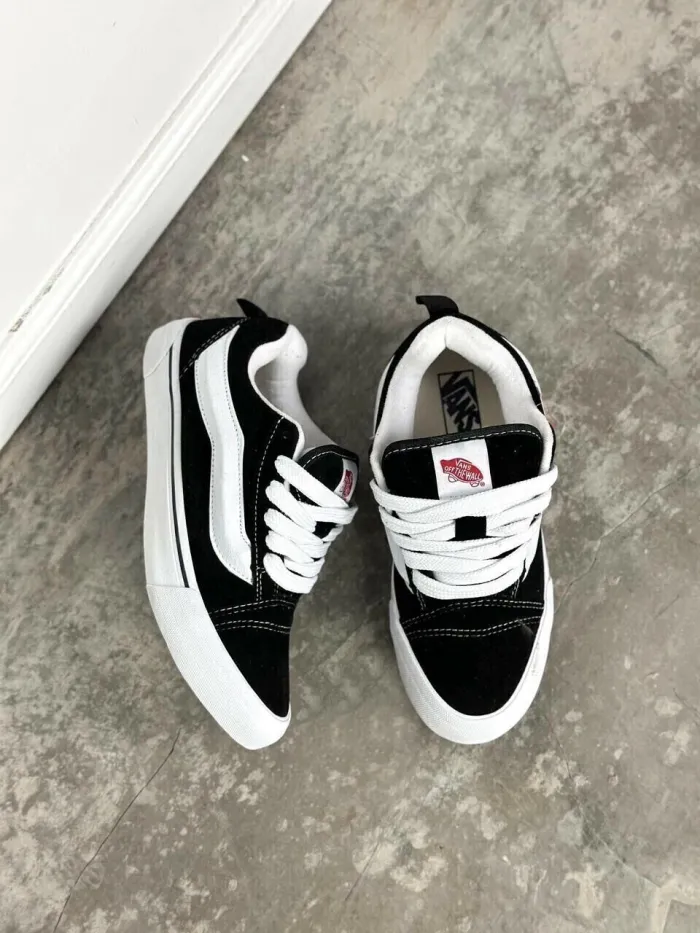 Vans Knu Skool