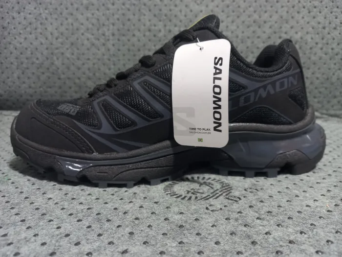 Salomon XT-6 Trail Running Total Black 2