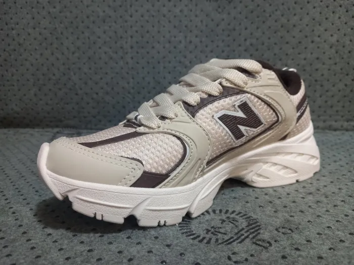 New Balance 530 Beige Brown