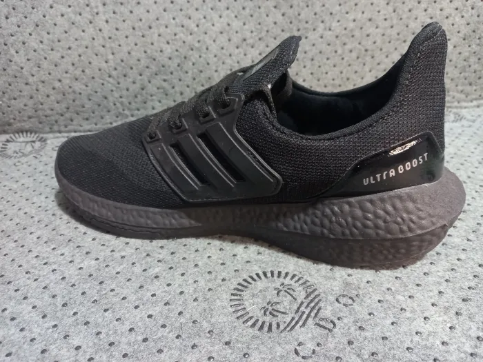Adidas Ultraboost Triple Black Calidad Premium 2