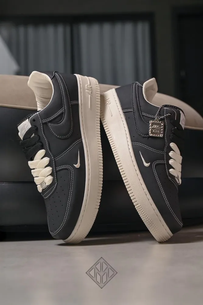 Nike Air Force 1 Low Negra Blancas G5 Lujo