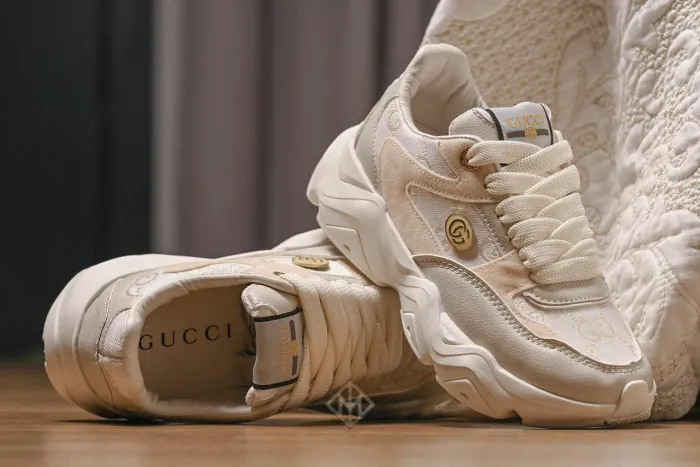 Gucci Chunky Sneakers Beige & Gold G5