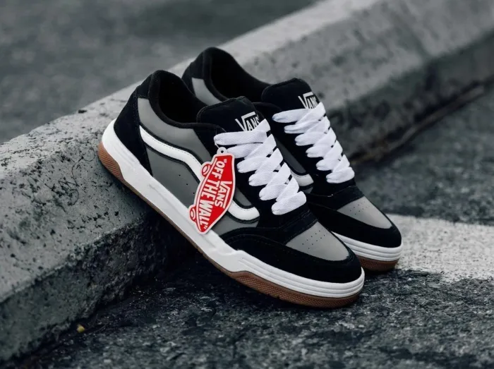 Zapatillas Vans Hylane Black Grey Gum G5