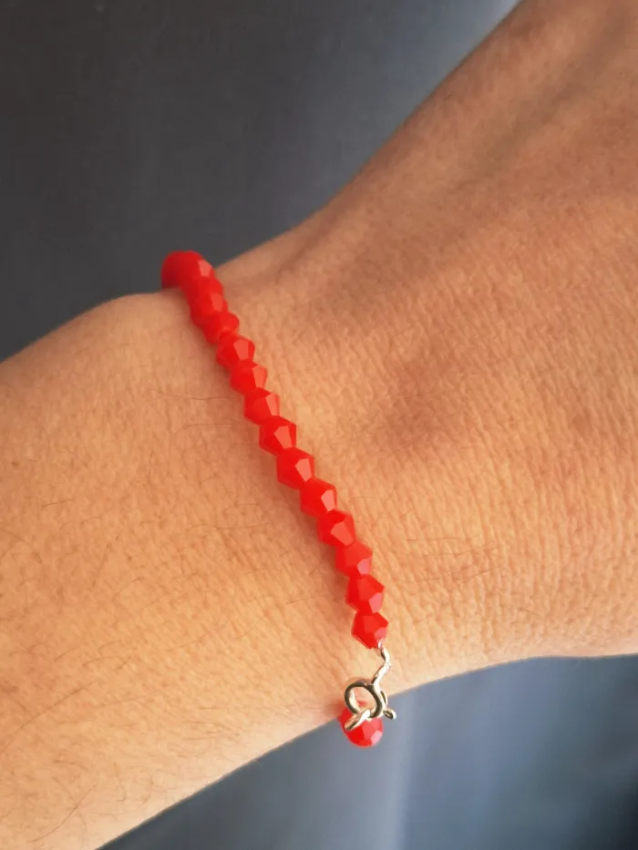 Facetada Roja