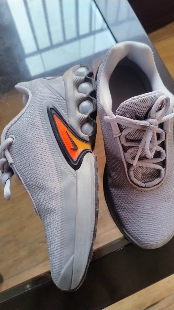 Zapatilla Nike talla 5.5 / 36.5