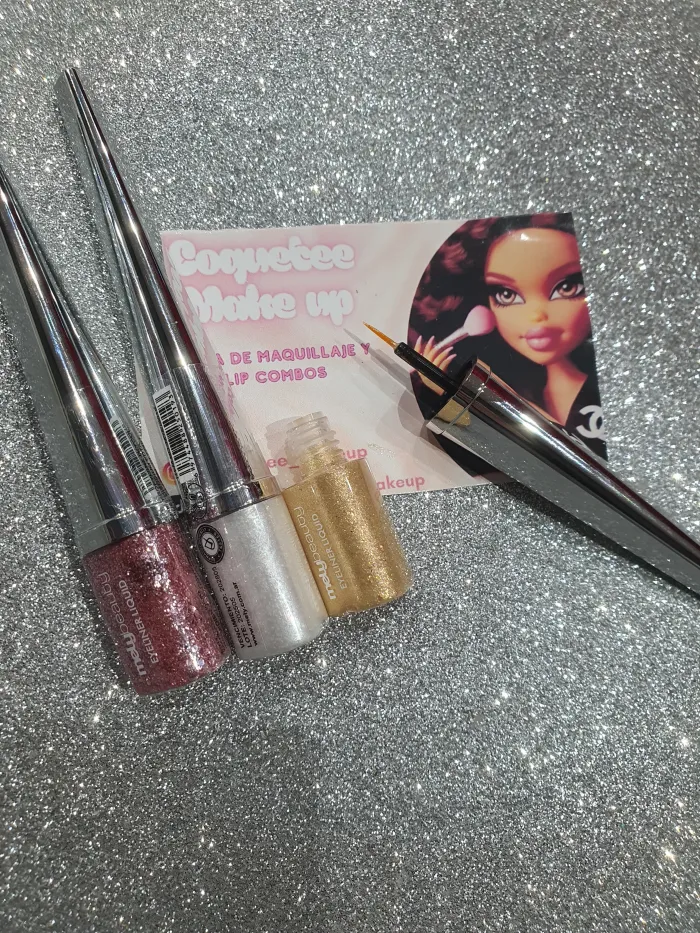 Delineador con glitter Mely 