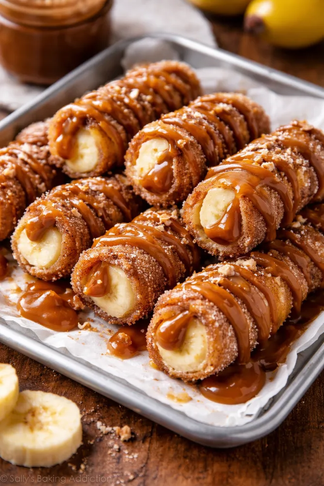 Mini churros rellenos con banana y dulce de leche 