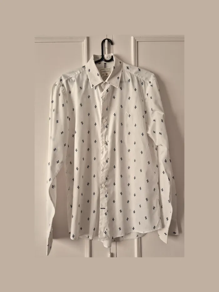 Camisa Slim Fit Blanca Estampada