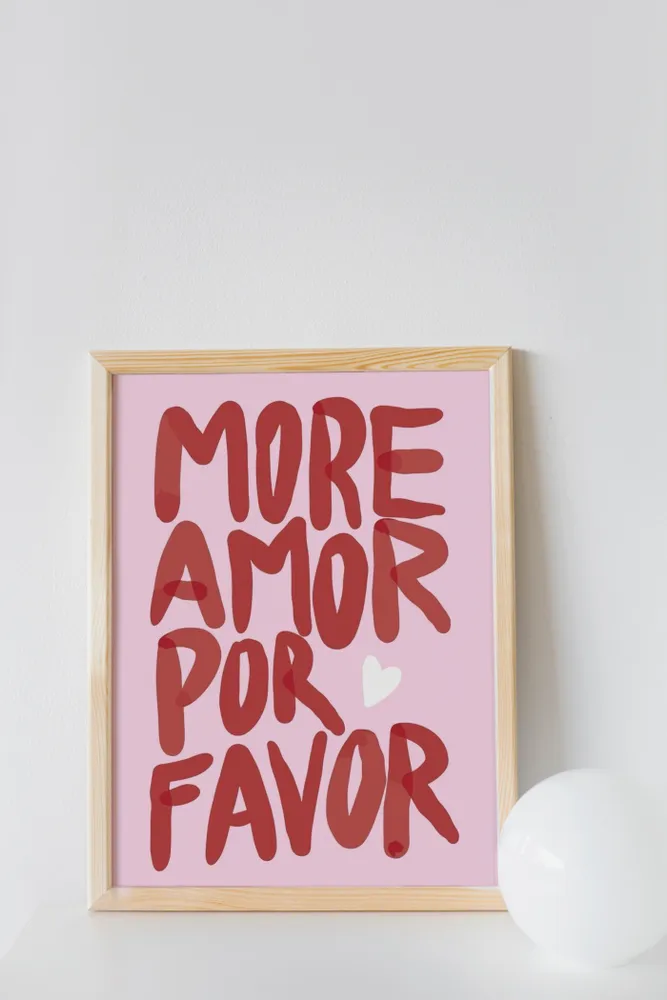 Más amor por favor