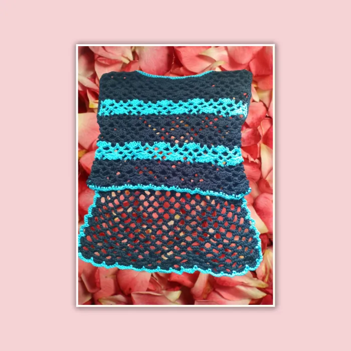 Remera de Crochet Azul y Negra 2