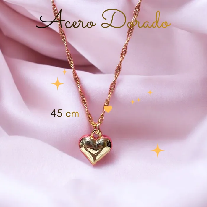 Collar de Acero Dorado con Corazón