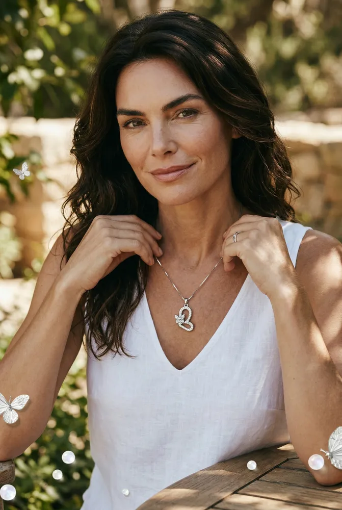 Collar Corazón con Mariposa 2