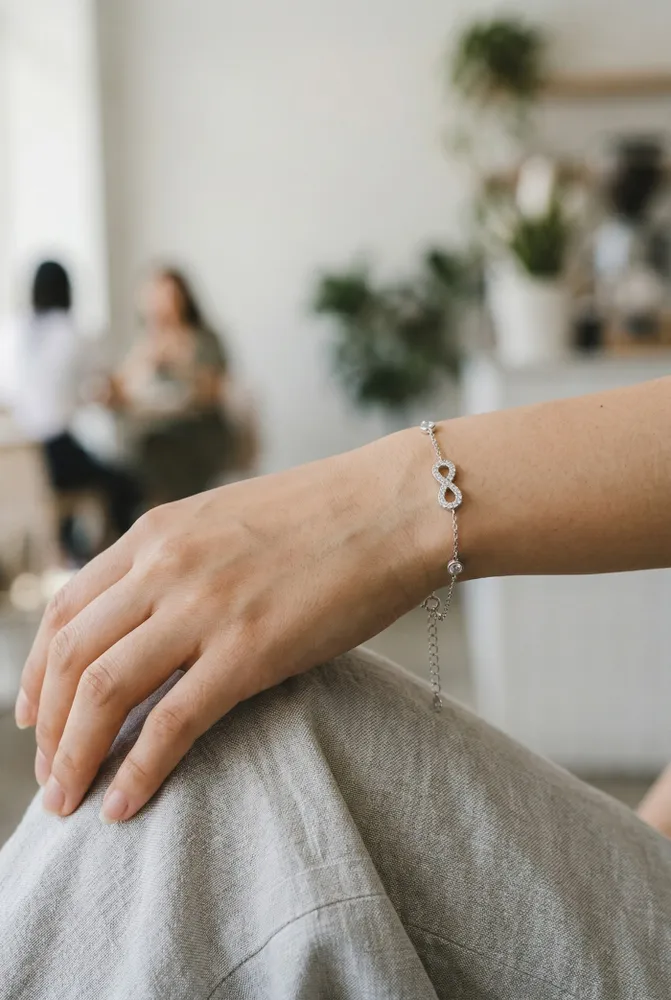 Pulsera Infinito de Plata con Puntos de Luz 2