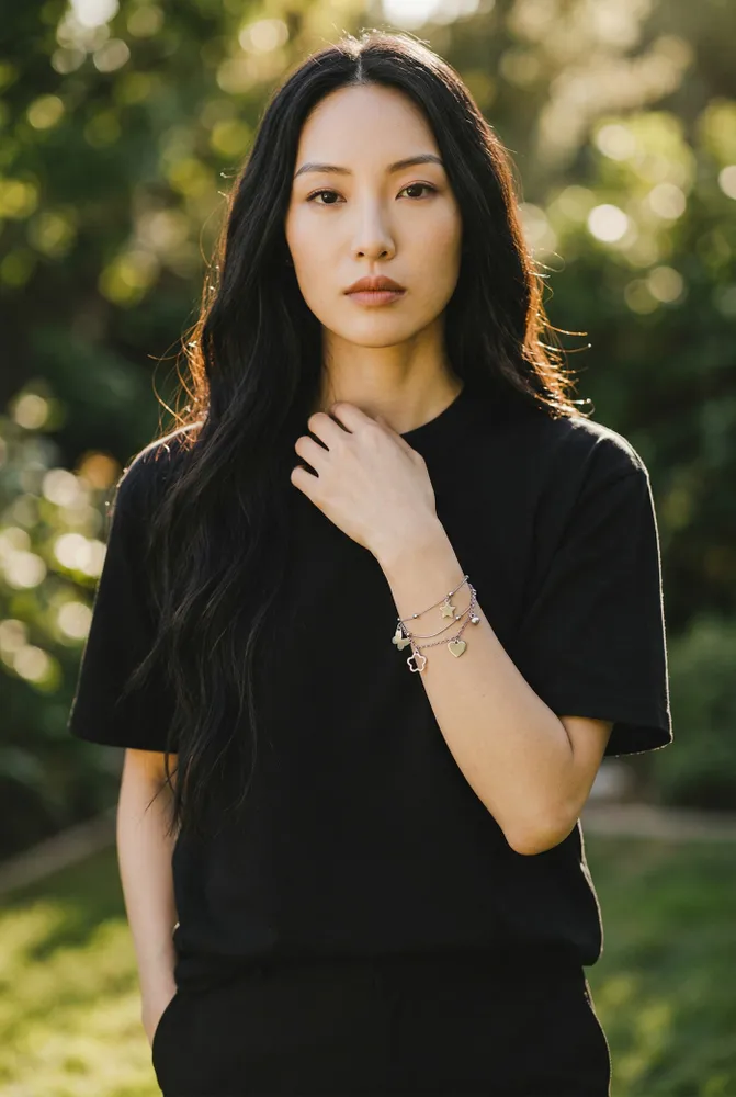 Pulsera de Acero con Multi Dijes 2